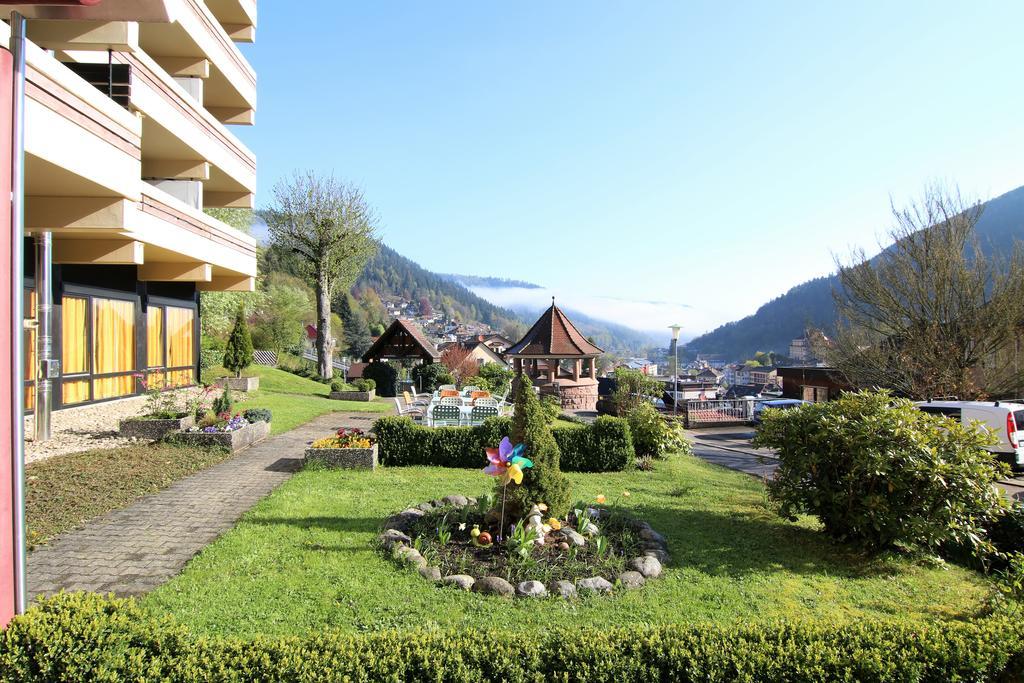 Hotel Bergfrieden Bad Wildbad Eksteriør bilde
